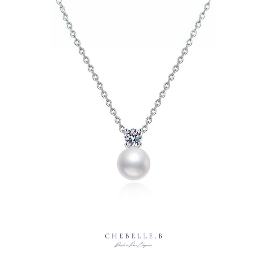 Perle Étoilée | Akoya Pearl & 0.3-Carat Moissanite Necklace