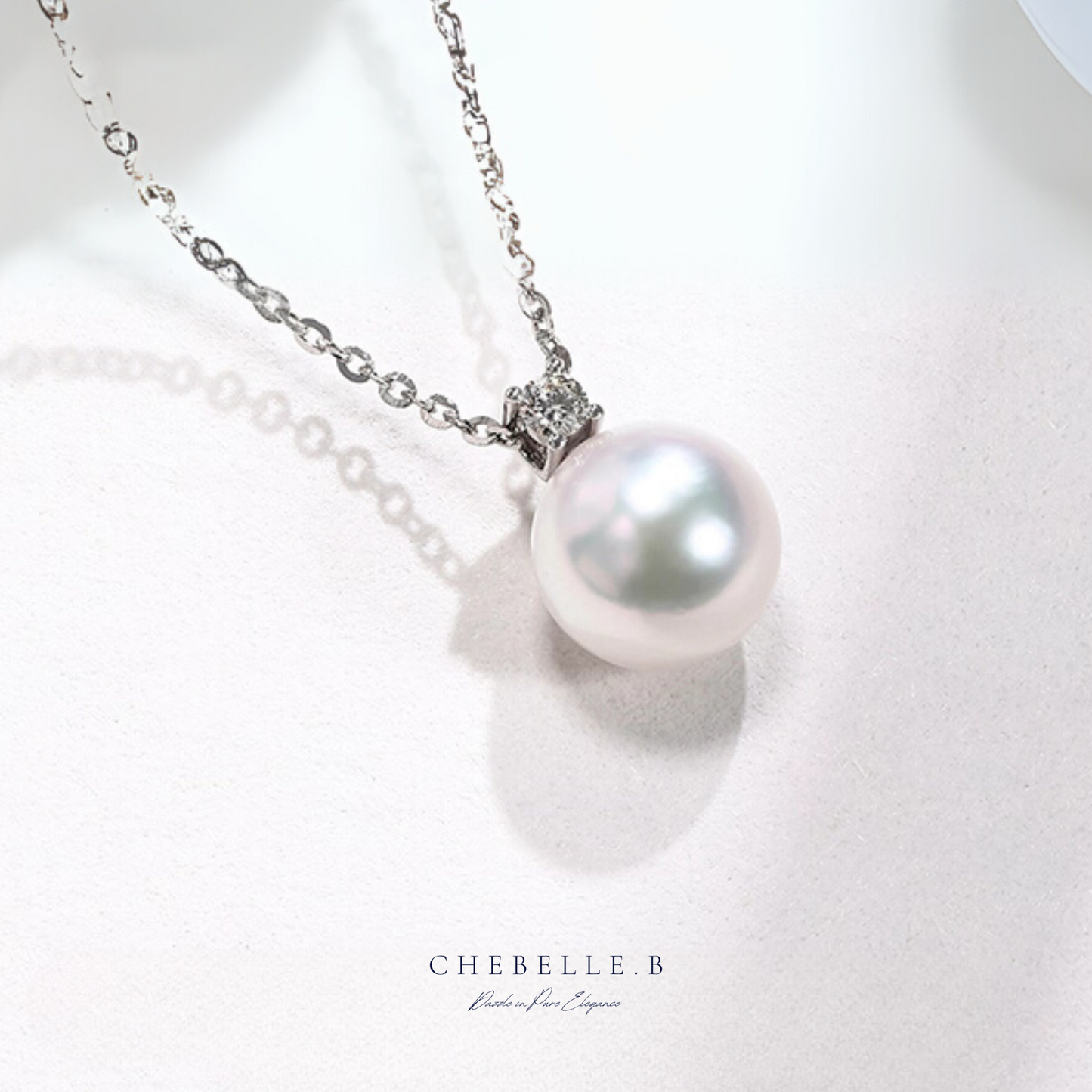 Perle Étoilée | Akoya Pearl & 0.3-Carat Moissanite Necklace