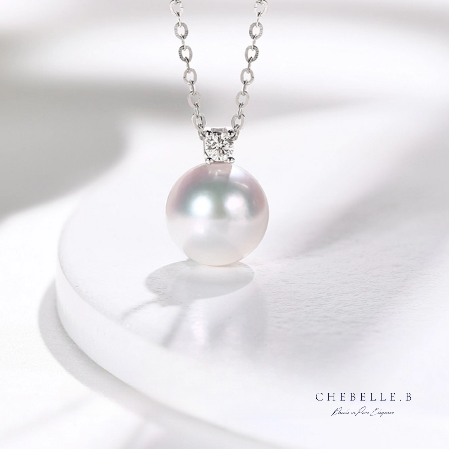 Perle Étoilée | Akoya Pearl & 0.3-Carat Moissanite Necklace