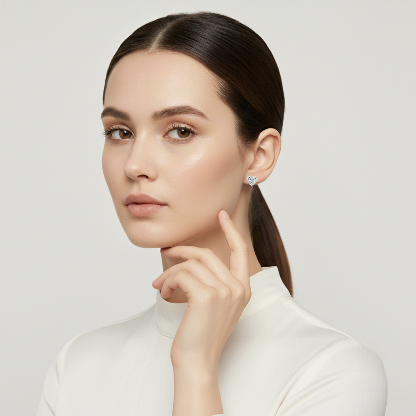 Amour Rayonnant 0.5ct Moissanite Heart Halo Earrings