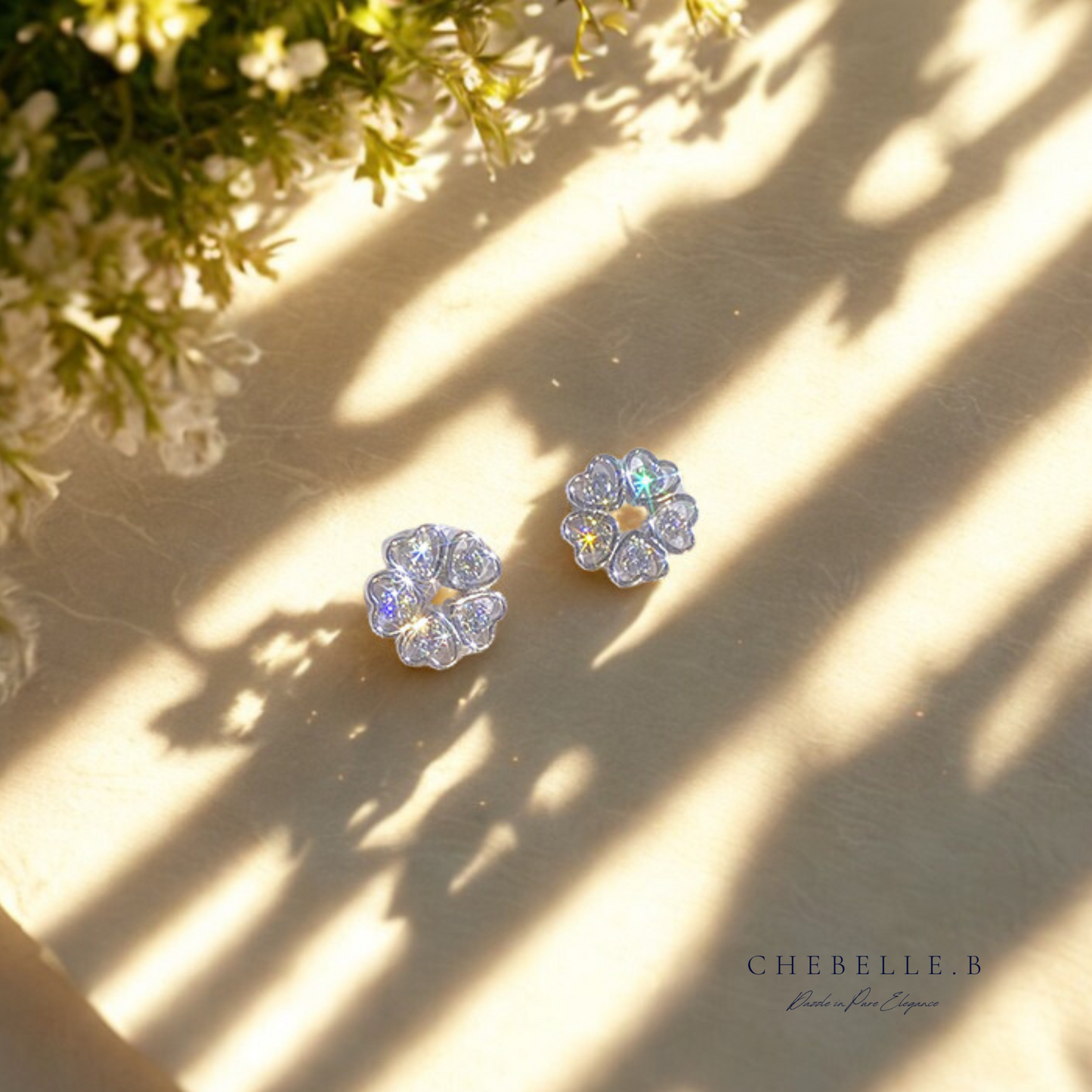 Fleur du Cœur | Petal Heart 0.3-Carat Moissanite Stud Earrings