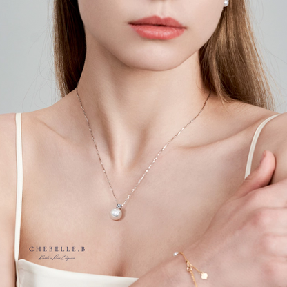 Perle Étoilée | Freshwater Pearl & 0.3-Carat Moissanite Necklace