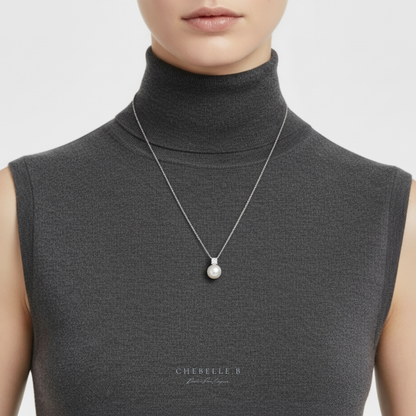 Perle Étoilée | Akoya Pearl & 0.3-Carat Moissanite Necklace