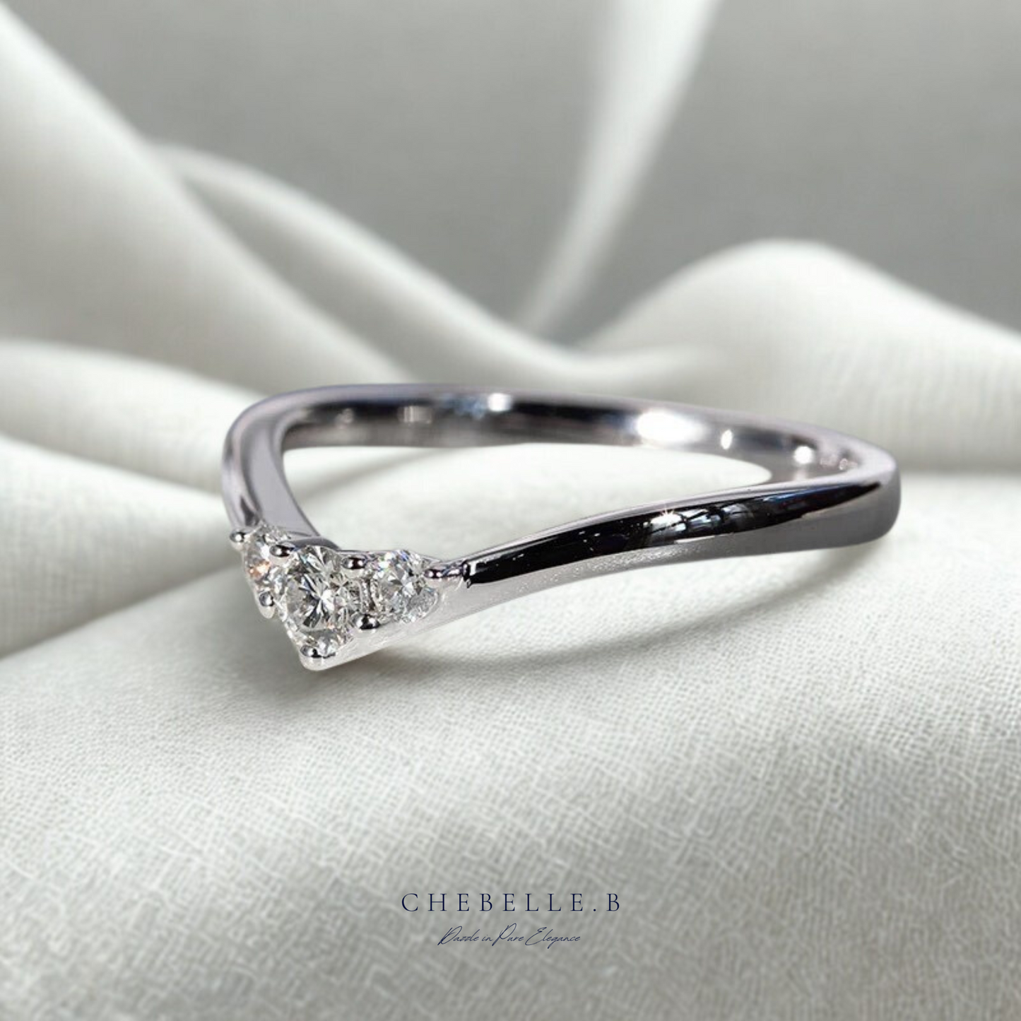 Arc Étoilé S925 Moissanite V-Shaped Ring