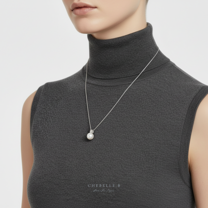 Perle Étoilée | Akoya Pearl & 0.3-Carat Moissanite Necklace