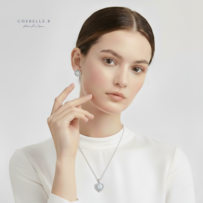 Cœur de Lumière 1.0ct Moissanite Heart Halo Pendant Necklace